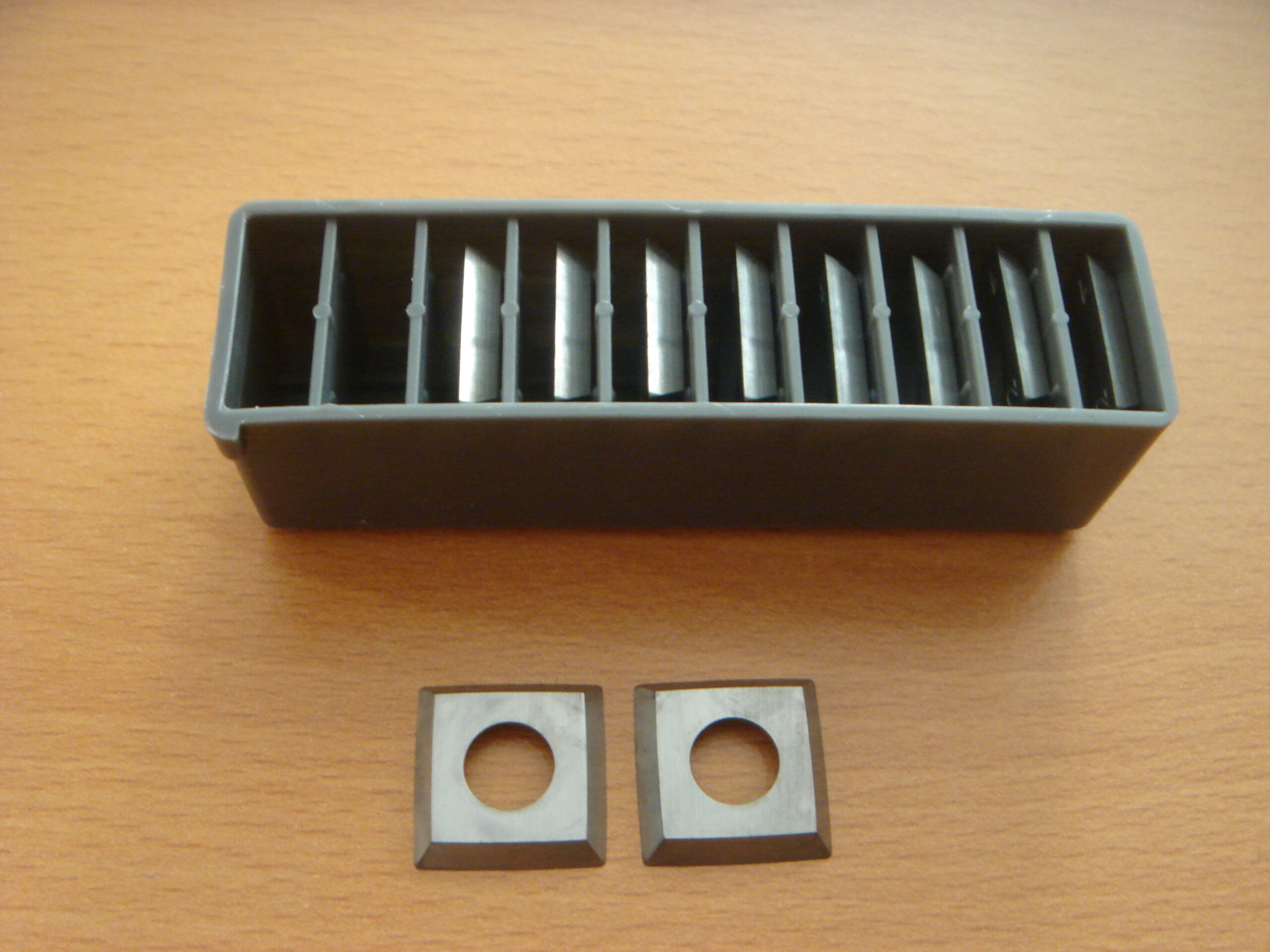 Płytka wymienna HM 13,8x13,8x2,5 MG18 R150/R0,5 do wału spiralnego SILENT POWER - obrazek 4